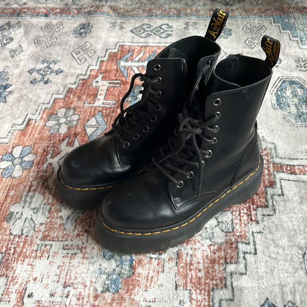 Platform Doc Martens size 7